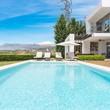 Mariposa Villa