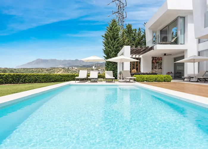 Mariposa Villa